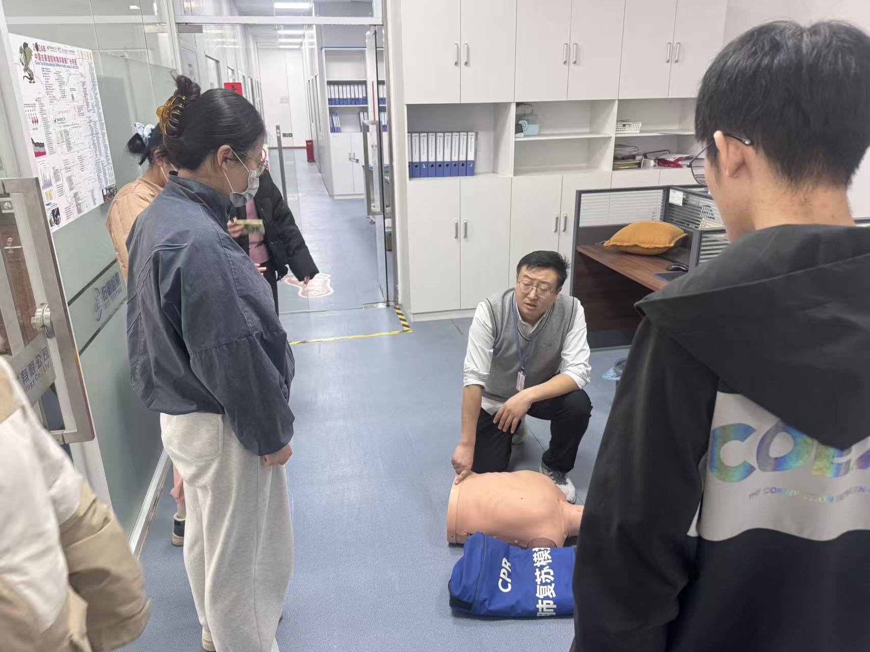 8cad5d719f0e55b9c16ca307a88194cc.jpg 8cad5d719f0e55b9c16ca307a88194cc.jpg